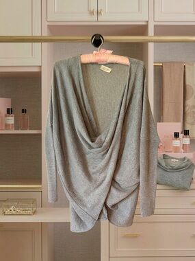 RD Style Gray Plunging Draped Crossover Wrap Dolman Sweater Medium-EUC